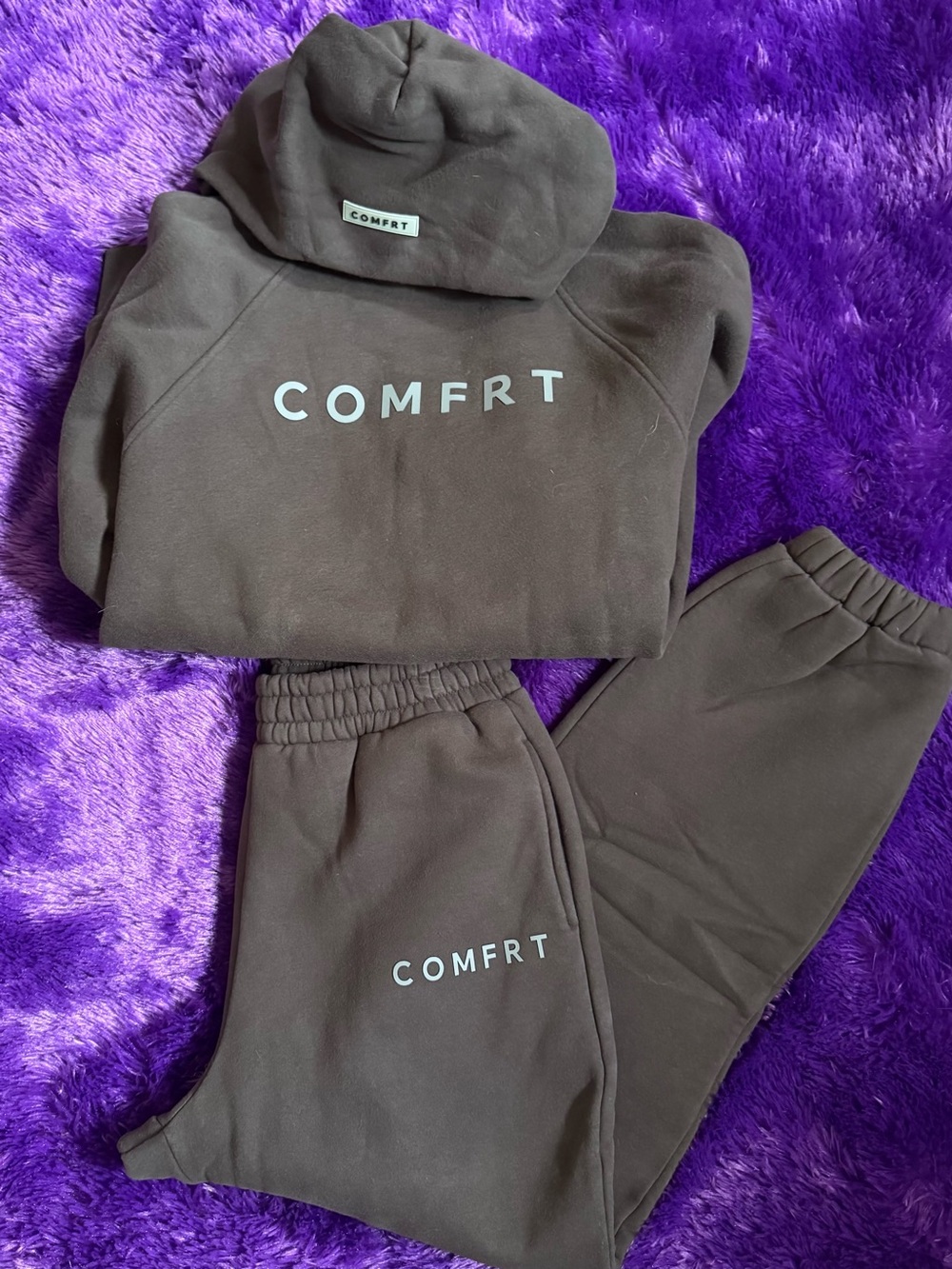 Comfrt Tranquil Hoodie & Sweatpants